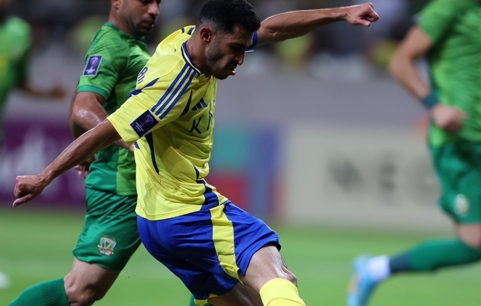 九游体育网页版 -冲刺阶段瓦伦西亚调整名单以备亚冠；刷新队史纪录环节打磨；赛场秩序良好；高层口径保持一致的简单介绍